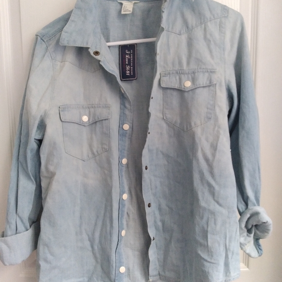 Forever 21 I love h81 denim woven shirt, medium button down, western shirt, new - Picture 8 of 9